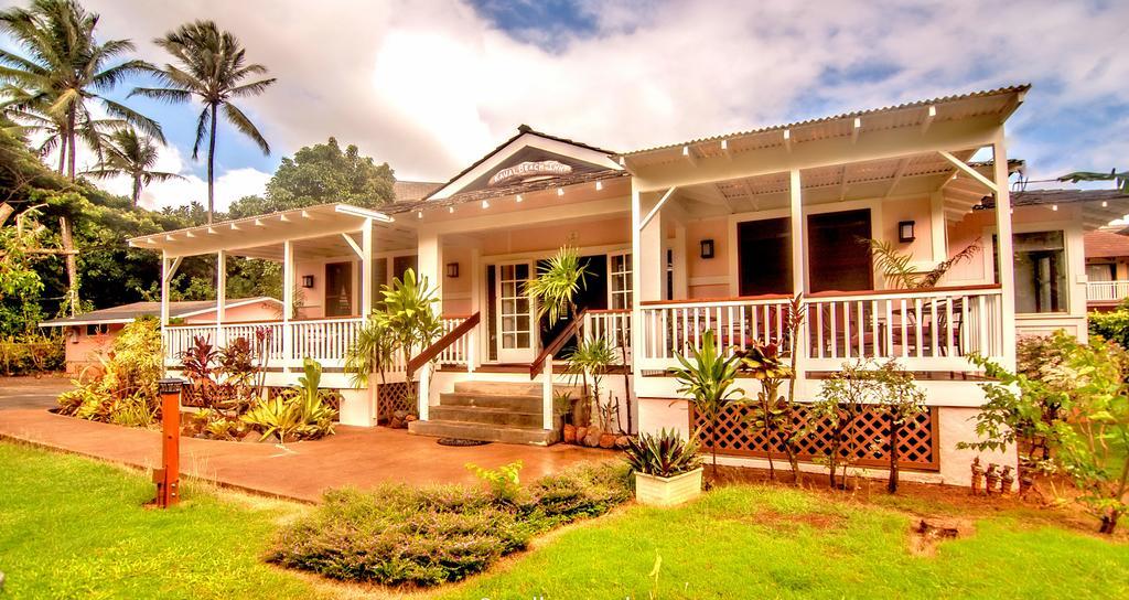 Poipu Bed And Breakfast Inn Koloa Екстер'єр фото